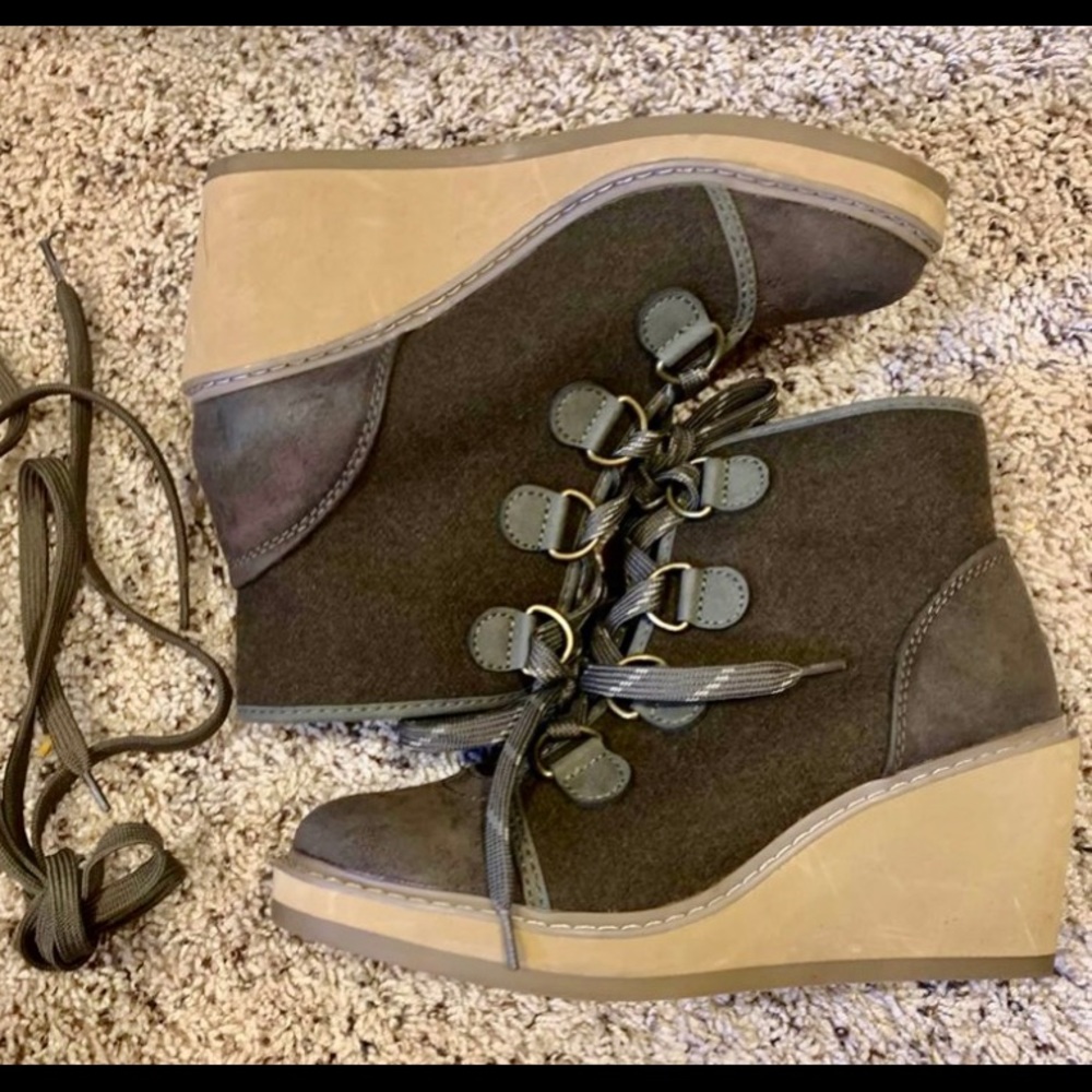 Wedge Hiking Style Bootie